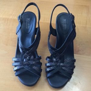 Ziera comfortable black leather heeled sandal